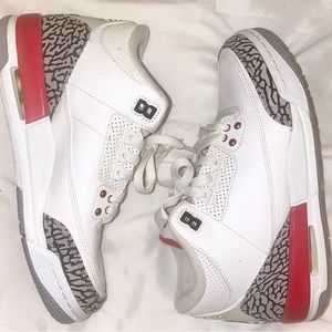 Jordan 3’s size 6